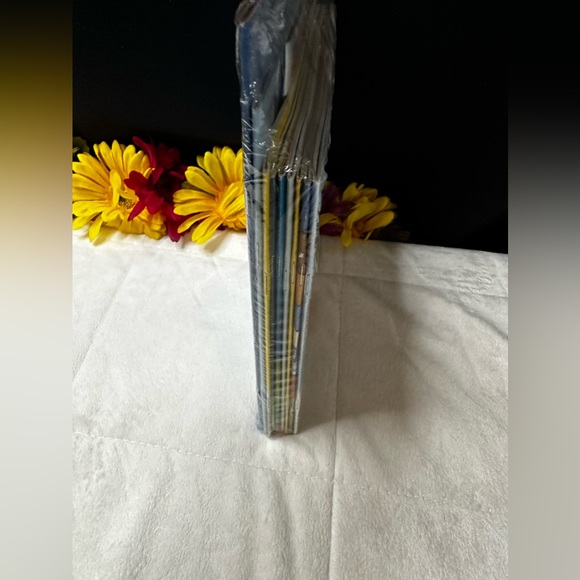 New Scholastic Literacy Children’s Book 📚 Bundle Of 10, Factory Sealed - Picture 4 of 4